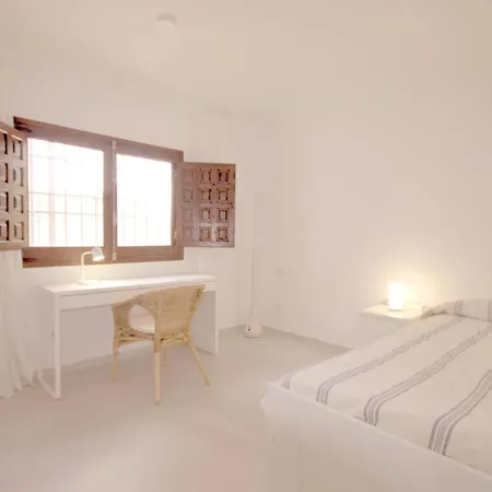 Rosal Villa *